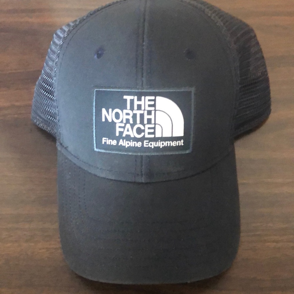 North Face Trucker style SnapBack Hat
